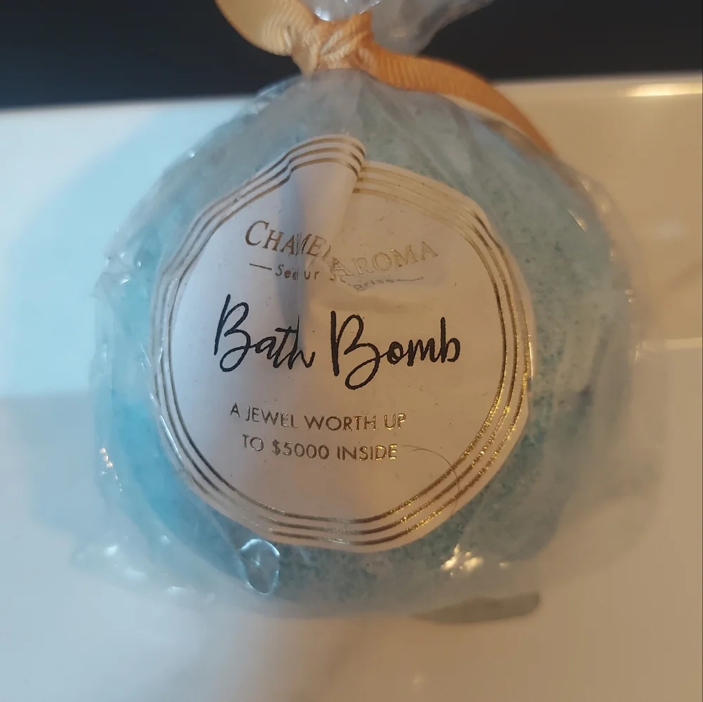 ๐๏ธ Charmed Aroma Blue Bath Bomb - Picture 5 of 6